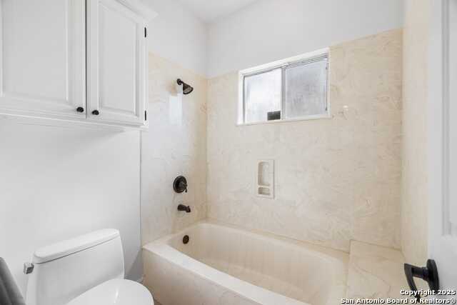 144 St Andrews Loop E, Kerrville, Texas image 16