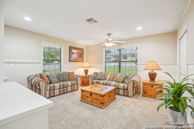 430 Marymont Dr, New Braunfels, Texas image 2