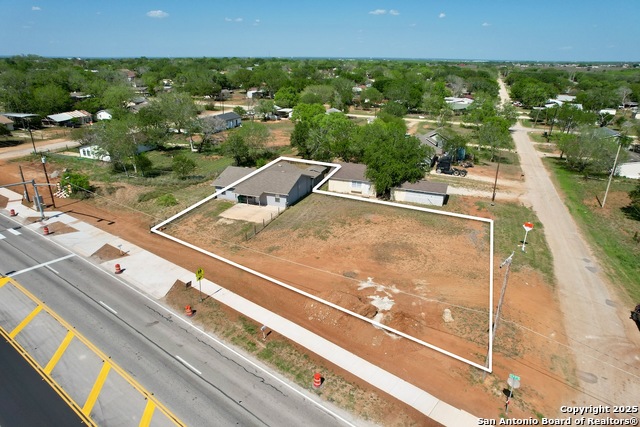 203 Zanderson, Jourdanton, Texas image 16