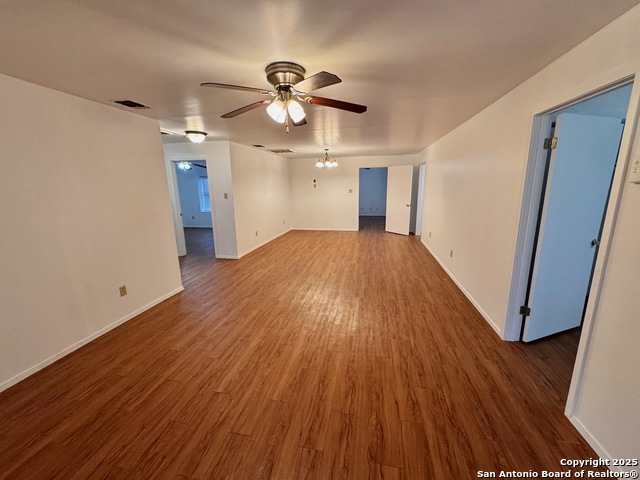 203 Zanderson, Jourdanton, Texas image 4