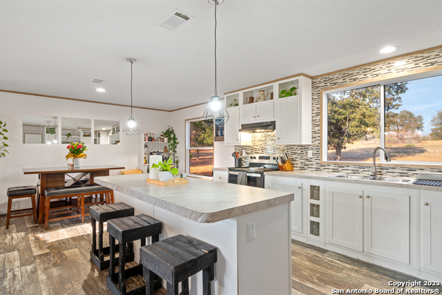 126 Hidden Fern, Floresville, Texas image 1