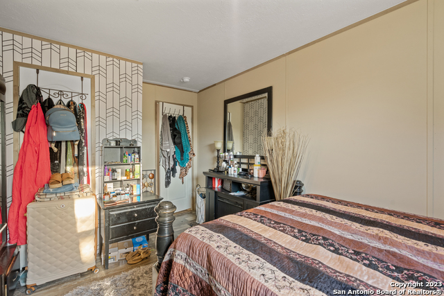 126 Hidden Fern, Floresville, Texas image 14