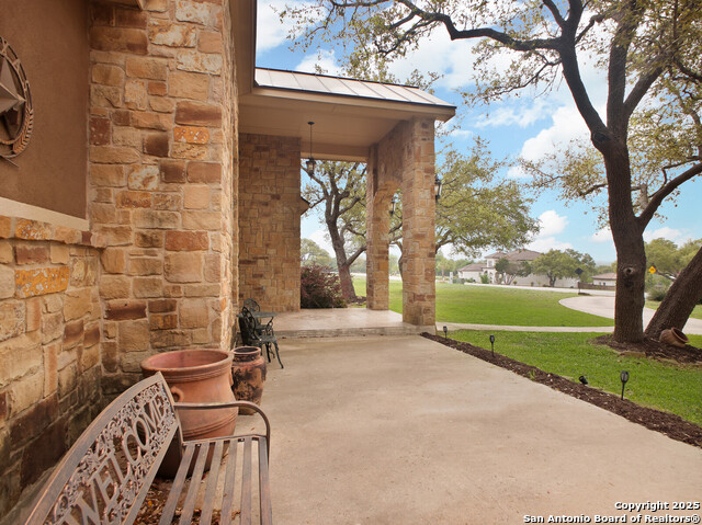 224 E Copper Trce, New Braunfels, Texas image 4
