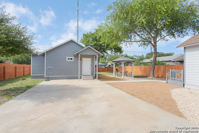 1531 Burnet, San Antonio, Texas image 32