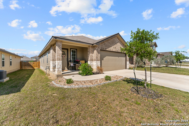 148 Hogans Alley, Floresville, Texas image 2