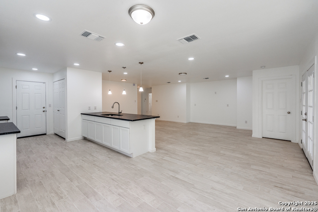 931 Yucca, San Antonio, Texas image 6