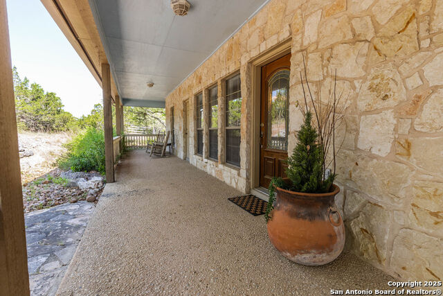 6355 Derby Way, Bulverde, Texas image 2