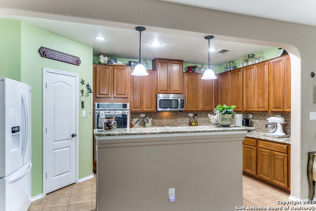 104 Mustang Run, Boerne, Texas image 10
