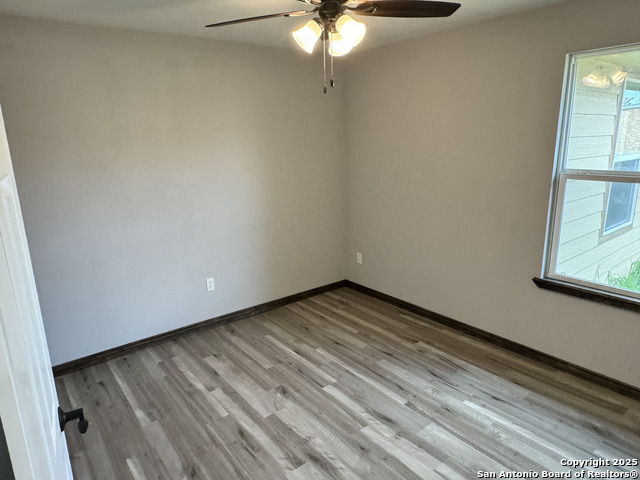 601 Mesquite, George West, Texas image 9