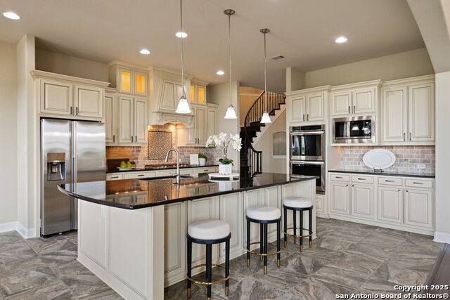 13211 Trotting Path, Helotes, Texas image 30