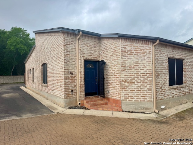 150 Oakwell Farms, San Antonio, Texas image 2