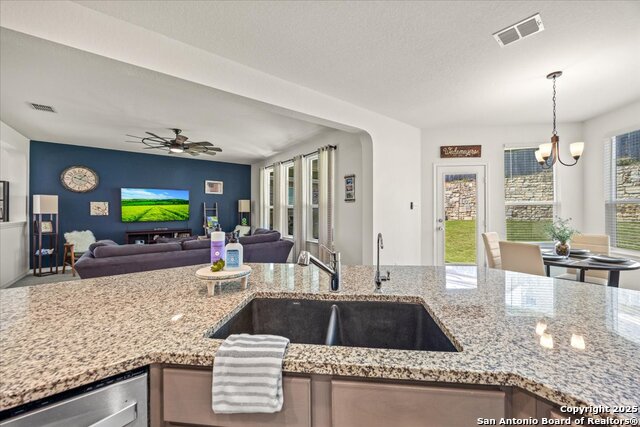 29913 Sestra, Bulverde, Texas image 15