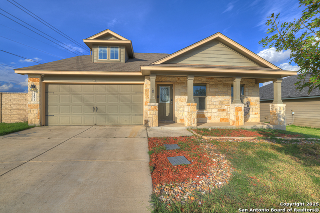 2491 Diamondback Trl, New Braunfels, Texas image 2