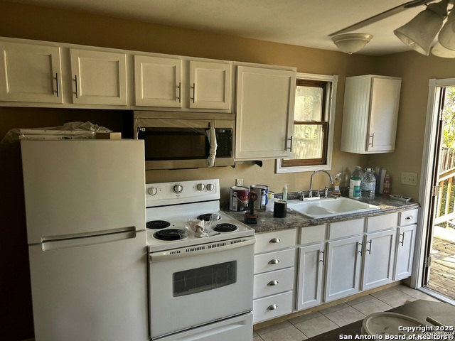 1630 Katy, New Braunfels, Texas image 3