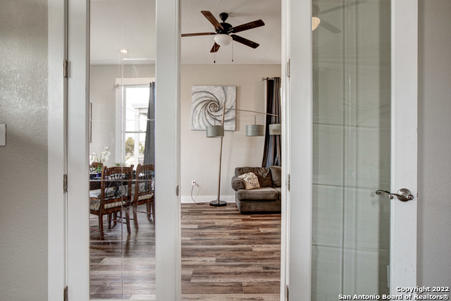 508 N Cherry St, San Antonio, Texas image 8