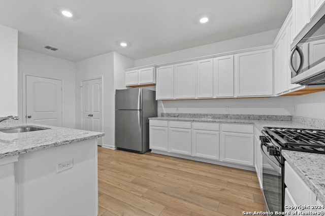11912 Stroud Drive, San Antonio, Texas image 10