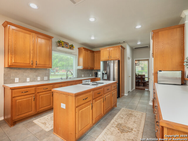 177 Las Brisas Blvd, Seguin, Texas image 13