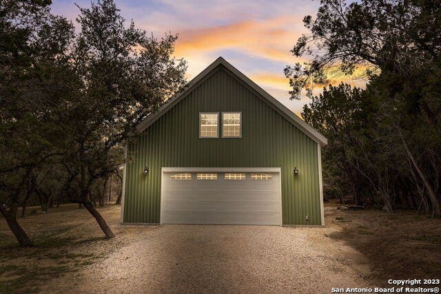 792 Alamo Beach Rd, Pipe Creek, Texas image 2