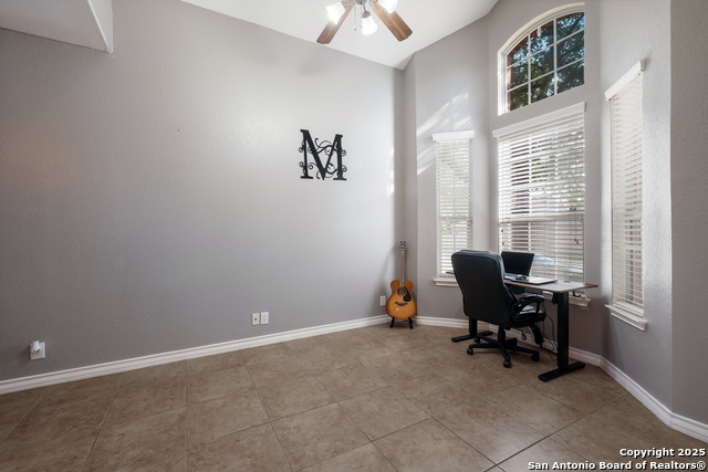9903 Rostock Ln, Helotes, Texas image 3