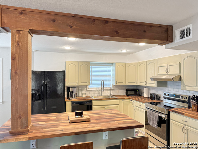 209 Lake, Canyon Lake, Texas image 12