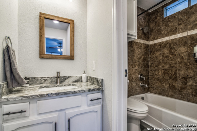 193 Black Oak, Canyon Lake, Texas image 7