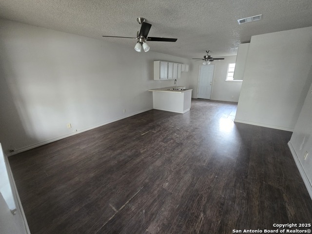 19690 Kurz, Somerset, Texas image 3