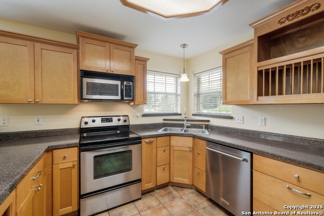 113 River Knoll, Castroville, Texas image 14