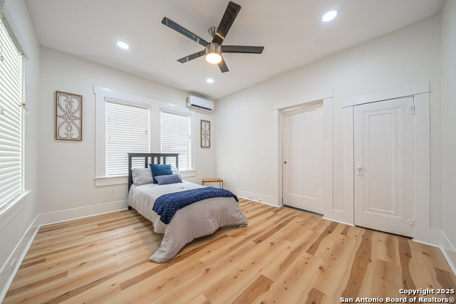 1734 W Kings Hwy, San Antonio, Texas image 20
