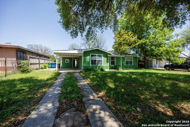 135 Lansing Lane, San Antonio, Texas image 4