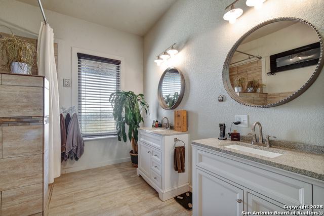 1340 Hinch, New Braunfels, Texas image 20