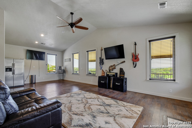 1340 Hinch, New Braunfels, Texas image 22