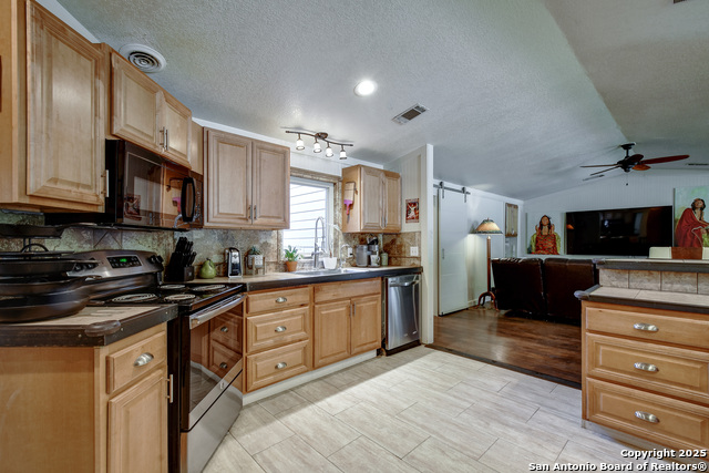 1340 Hinch, New Braunfels, Texas image 6