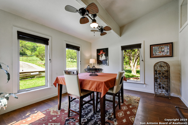 1340 Hinch, New Braunfels, Texas image 9
