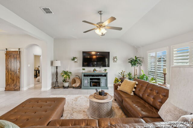 112 Fairway, Floresville, Texas image 22