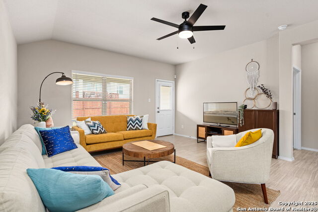 15247 Comanche Gard, San Antonio, Texas image 14