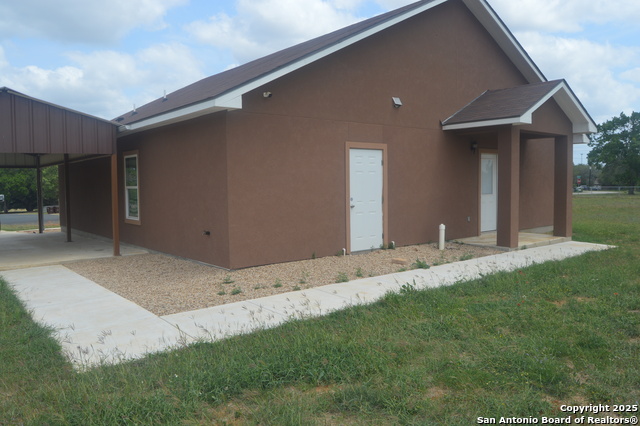 18687 Rolling Meadow, Lytle, Texas image 4
