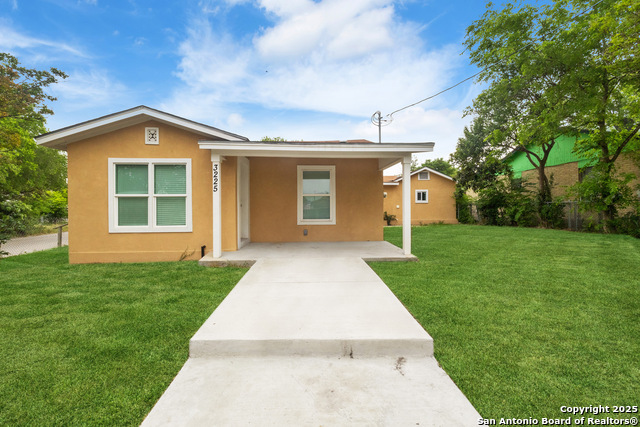 3225 Buena Vista, San Antonio, Texas image 1