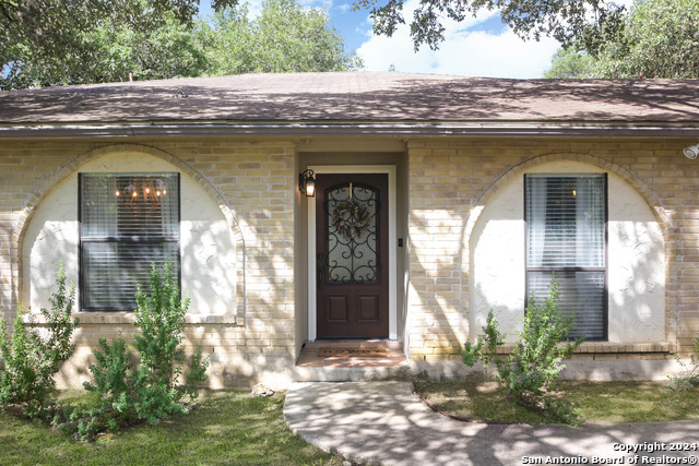 1734 Mountjoy St, San Antonio, Texas image 2