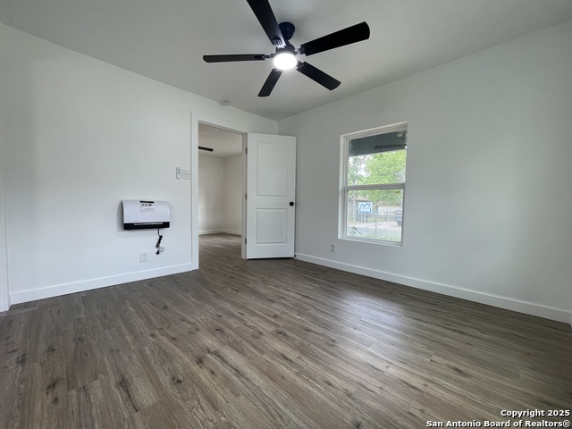 715 Mitchell, Seguin, Texas image 12