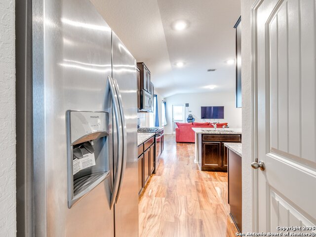 8315 Soothing Crk, San Antonio, Texas image 7