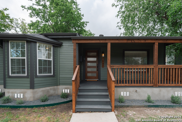 1140 W Agarita Ave., San Antonio, Texas image 2