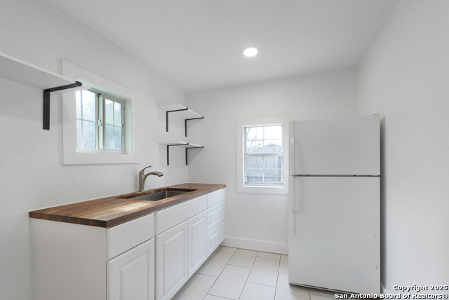 1140 W Agarita Ave., San Antonio, Texas image 29