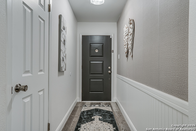 1208 Colony Dr, Schertz, Texas image 4