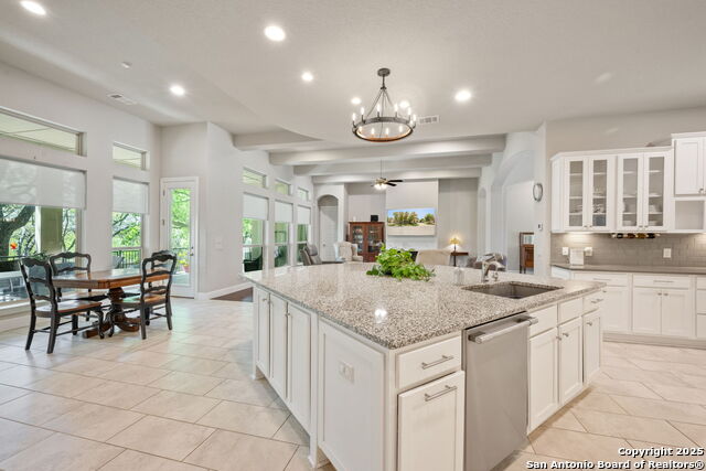 30336 Setterfeld Cir, Fair Oaks Ranch, Texas image 14
