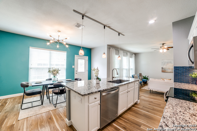 806 Sycamore Moon, San Antonio, Texas image 7