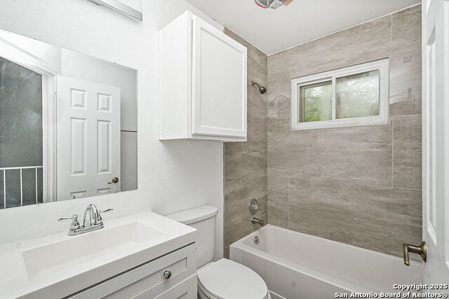 12215 Stoney Xing #12215, San Antonio, Texas image 11