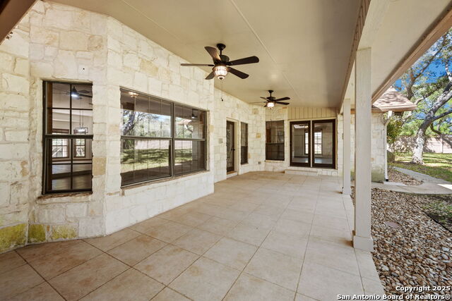 8835 Garden Ridge Drive, Garden Ridge, Texas image 27