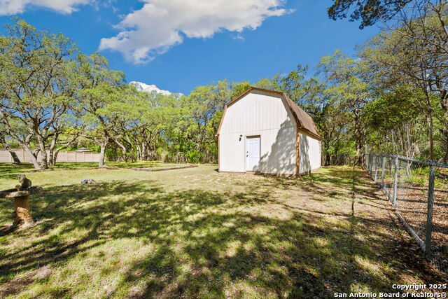 8835 Garden Ridge Drive, Garden Ridge, Texas image 29