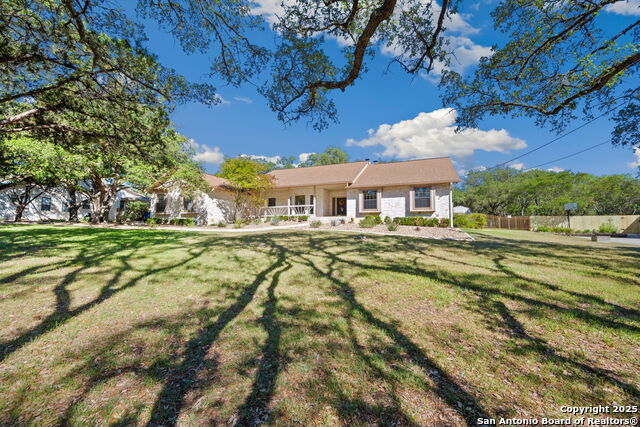 8835 Garden Ridge Drive, Garden Ridge, Texas image 37
