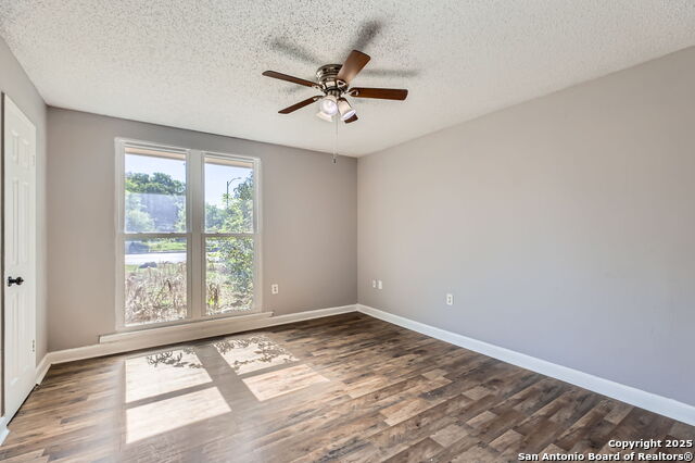 8203 Bowens Crossing St, San Antonio, Texas image 22